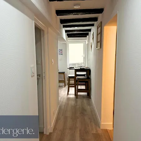 La Marne #3- Centre アパート ポアティエ